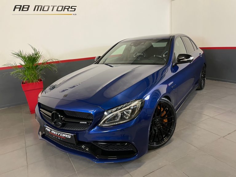 MERCEDES C63S AMG