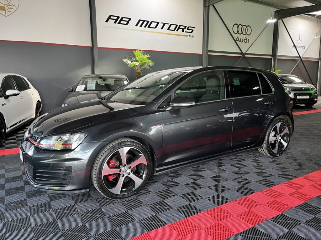 VW GOLF VII GTI 5P 220 BVM6