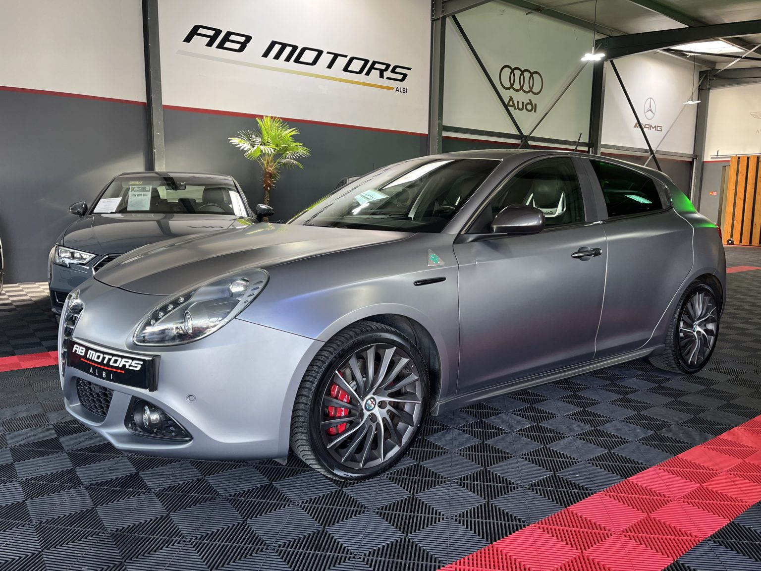 ALFA ROMEO GIULIETTA QUADRIFOGLIO 240ch