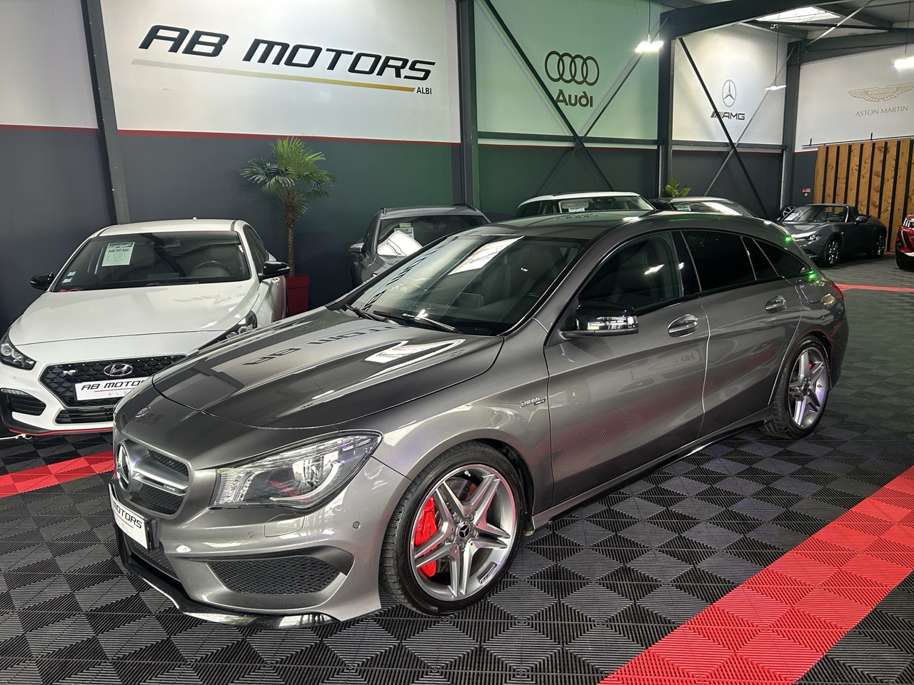 Mercedes CLA 45 AMG SHOOTING BRAKE